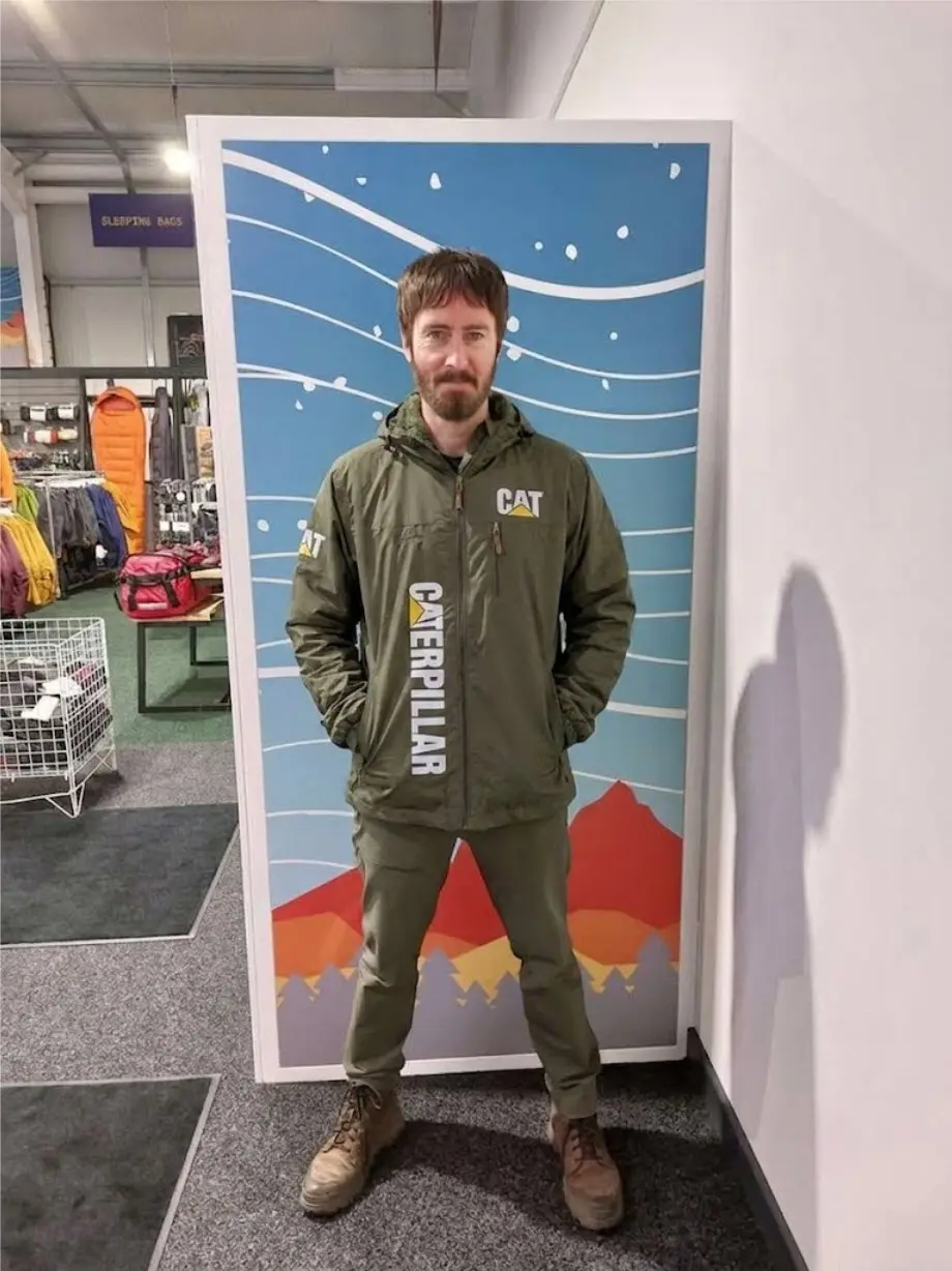 Caterpillar Exclusive Logo Waterproof Windbreaker Outdoor Jacket Detachable Hood photo review